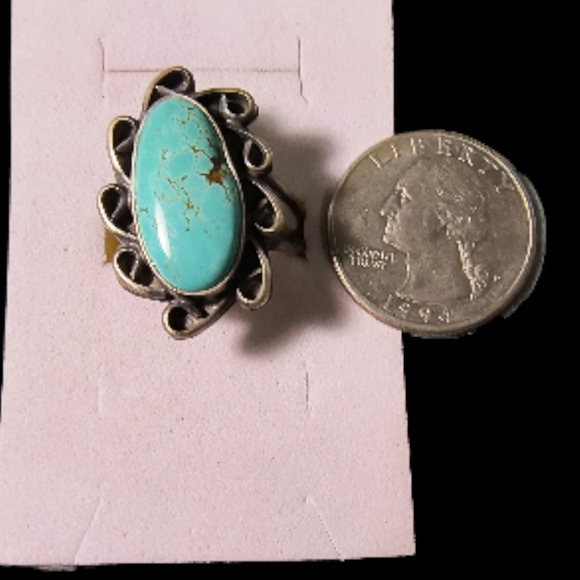 Signed Native American Pilot Mountain Turquoise And Sterling Silver Ring - Picture 4 of 12